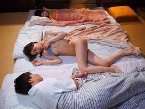 Cậu em bị chị kế bắt chui vô váy… và vắt kiệt mỗi ngày
