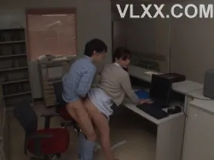 Em sinh viên dáng đẹp sáng đi học tối đi địt kiếm tiền